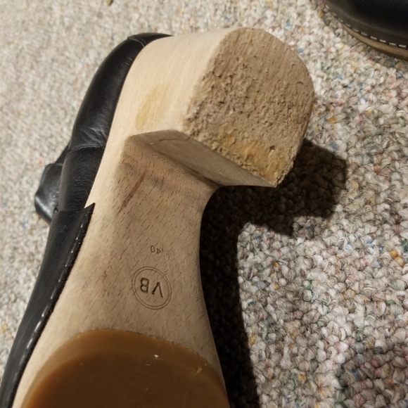 Veronica Beard Camila Clog Wooden Heel Chelsea Boot Black Leather Booties FLAWED - Picture 15 of 16
